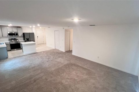 House in Palm Bay, Florida 3 bedrooms, 143.63 sq.m. № 1910456 - photo 17