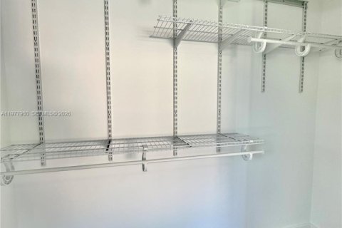 Commercial property in North Miami, Florida 143.81 sq.m. № 2042005 - photo 23