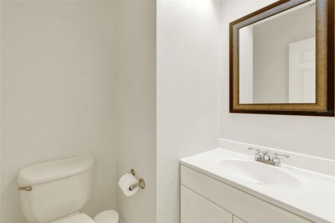 Condo in Winter Park, Florida, 2 bedrooms  № 1828531 - photo 12