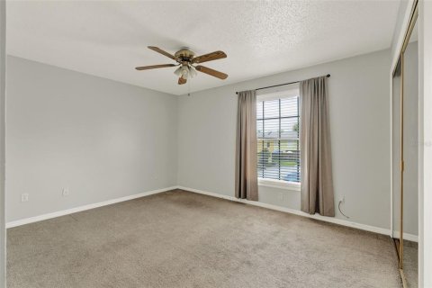 Condo in Winter Park, Florida, 2 bedrooms  № 1828531 - photo 13