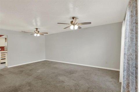 Condo in Winter Park, Florida, 2 bedrooms  № 1828531 - photo 4
