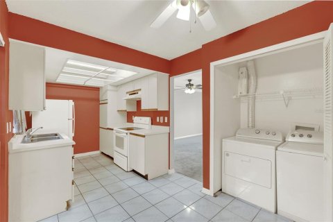 Condo in Winter Park, Florida, 2 bedrooms  № 1828531 - photo 11