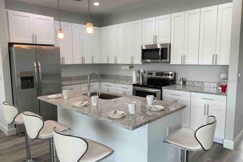 Casa en venta en Port Charlotte, Florida, 4 dormitorios, 179.95 m2 № 2097045 - foto 5