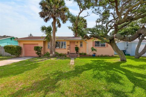 Casa en Daytona Beach, Florida 2 dormitorios, 82.68 m2 № 2215522