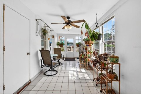 House in Daytona Beach, Florida 2 bedrooms, 82.68 sq.m. № 2215522 - photo 10