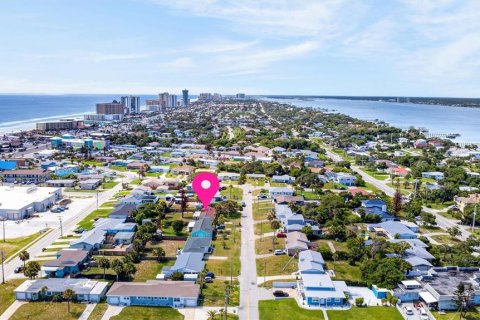 House in Daytona Beach, Florida 2 bedrooms, 82.68 sq.m. № 2215522 - photo 20