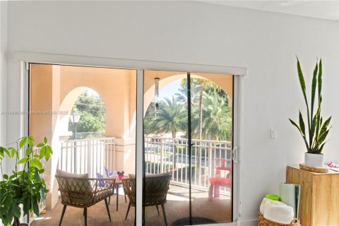 Купить кондоминиум в Дорал, Флорида 3 спальни, 139.63м2, № 1942468 - фото 11