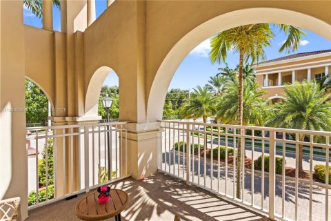 Купить кондоминиум в Дорал, Флорида 3 спальни, 139.63м2, № 1942468 - фото 13