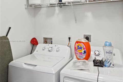 Купить кондоминиум в Дорал, Флорида 3 спальни, 139.63м2, № 1942468 - фото 30