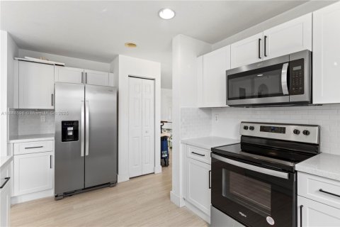 Купить кондоминиум в Дорал, Флорида 3 спальни, 139.63м2, № 1942468 - фото 27