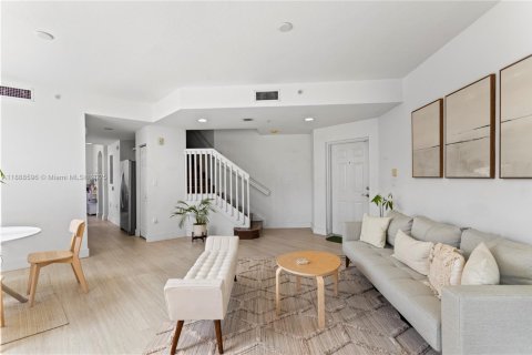 Купить кондоминиум в Дорал, Флорида 3 спальни, 139.63м2, № 1942468 - фото 10