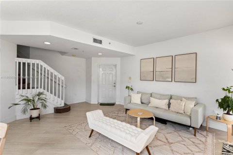 Купить кондоминиум в Дорал, Флорида 3 спальни, 139.63м2, № 1942468 - фото 16