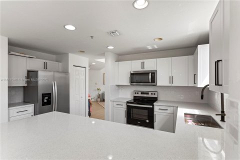 Купить кондоминиум в Дорал, Флорида 3 спальни, 139.63м2, № 1942468 - фото 26