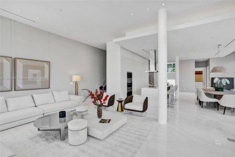 Townhouse in Aventura, Florida 4 bedrooms, 357.58 sq.m. № 1875289 - photo 19