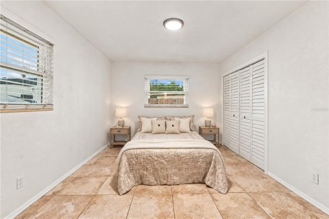 Villa ou maison à vendre à Sarasota, Floride: 3 chambres, 170.57 m2 № 2361434 - photo 11