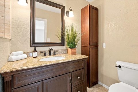 Villa ou maison à vendre à Sarasota, Floride: 3 chambres, 170.57 m2 № 2361434 - photo 12