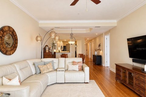 Condo in Apollo Beach, Florida, 2 bedrooms  № 2394432 - photo 10