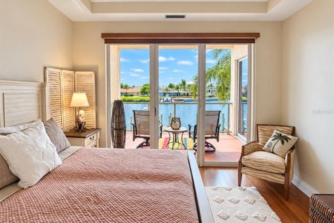 Condo in Apollo Beach, Florida, 2 bedrooms  № 2394432 - photo 22