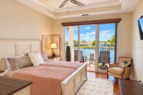 Condo in Apollo Beach, Florida, 2 bedrooms  № 2394432 - photo 23