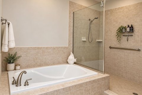 Condo in Apollo Beach, Florida, 2 bedrooms  № 2394432 - photo 28