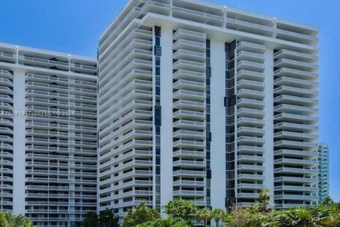 Copropriété à vendre à Aventura, Floride: 2 chambres, 130.06 m2 № 2372582 - photo 3
