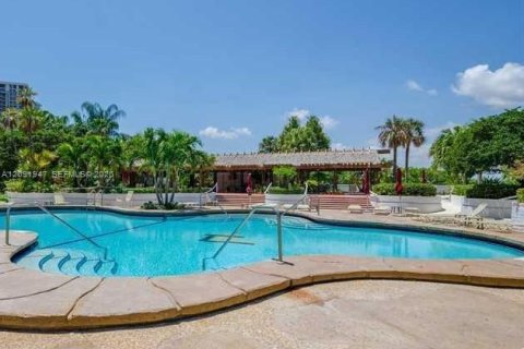 Copropriété à vendre à Aventura, Floride: 2 chambres, 130.06 m2 № 2372582 - photo 4