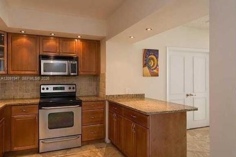 Copropriété à vendre à Aventura, Floride: 2 chambres, 130.06 m2 № 2372582 - photo 10