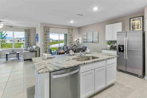 Villa ou maison à vendre à Zephyrhills, Floride: 4 chambres, 169.83 m2 № 1915252 - photo 2