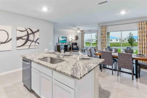 Villa ou maison à vendre à Zephyrhills, Floride: 4 chambres, 169.83 m2 № 1915252 - photo 4