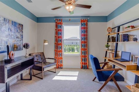 Villa ou maison à vendre à Zephyrhills, Floride: 4 chambres, 169.83 m2 № 1915252 - photo 5