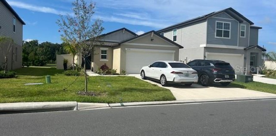 House in Plant City, Florida 3 bedrooms, 134.8 sq.m. № 1825260