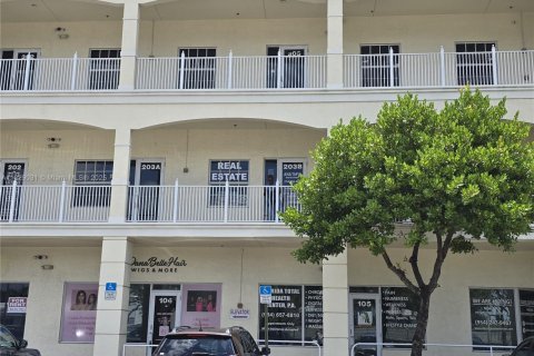 Propiedad comercial en venta en Margate, Florida № 1921038 - foto 6