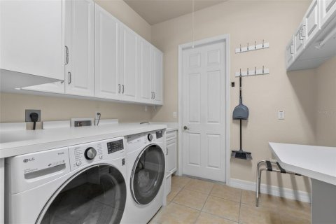 Villa ou maison à vendre à Cape Coral, Floride: 4 chambres, 251.3 m2 № 2405360 - photo 26