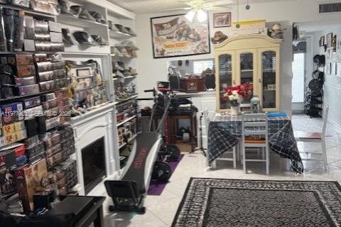 Copropriété à vendre à Margate, Floride: 2 chambres, 90.12 m2 № 2041997 - photo 5