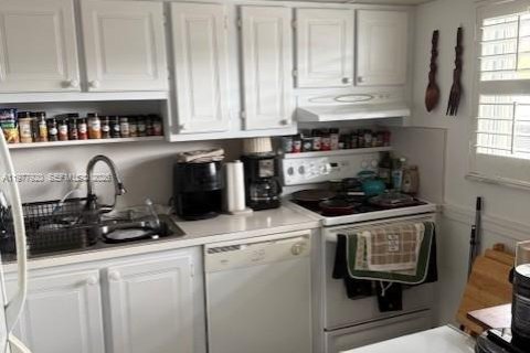 Copropriété à vendre à Margate, Floride: 2 chambres, 90.12 m2 № 2041997 - photo 3