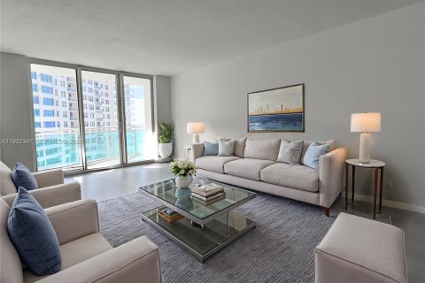Condo à Hollywood, Floride, 2 chambres  № 2152443