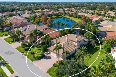 Casa en Lakewood Ranch, Florida 4 dormitorios, 298.77 m2 № 2121407