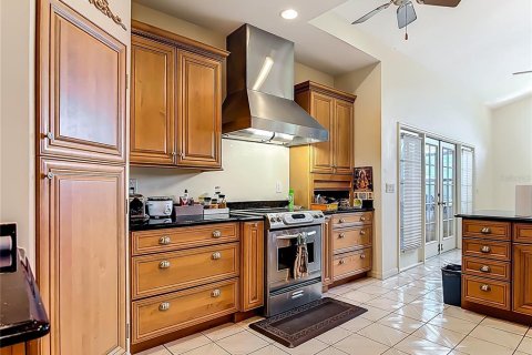 House in Port Charlotte, Florida 4 bedrooms, 352.47 sq.m. № 1853671 - photo 20