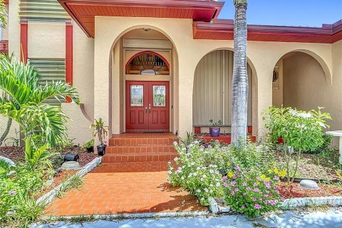 House in Port Charlotte, Florida 4 bedrooms, 352.47 sq.m. № 1853671 - photo 4