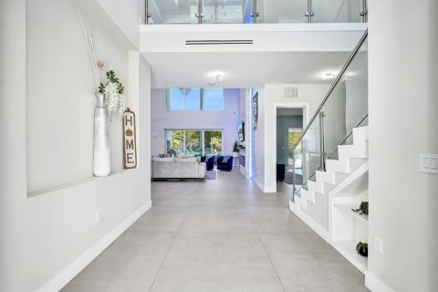 House in Plantation, Florida 7 bedrooms, 524.43 sq.m. № 2086920 - photo 10