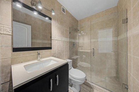 Купить кондоминиум в Майами, Флорида 1 спальня, 93м2, № 2062545 - фото 19