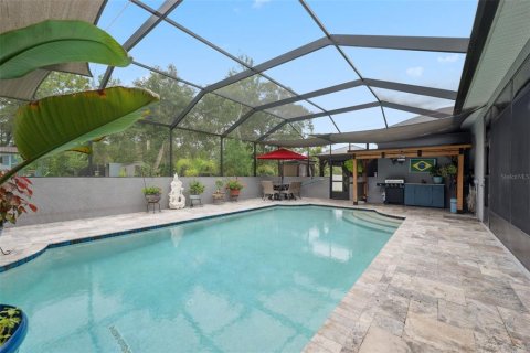 House in Weeki Wachee, Florida 4 bedrooms, 207.82 sq.m. № 1845036 - photo 11