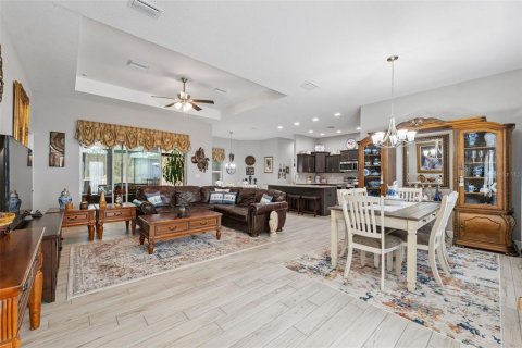 House in Weeki Wachee, Florida 4 bedrooms, 207.82 sq.m. № 1845036 - photo 14