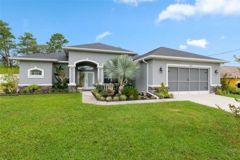 House in Weeki Wachee, Florida 4 bedrooms, 207.82 sq.m. № 1845036 - photo 1