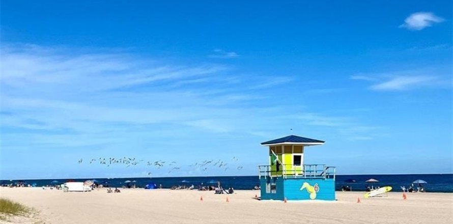 Condo in Pompano Beach, Florida, 3 bedrooms № 1051001