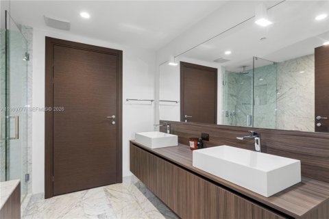 Condo in Miami, Florida, 1 bedroom № 2067073 - photo 14