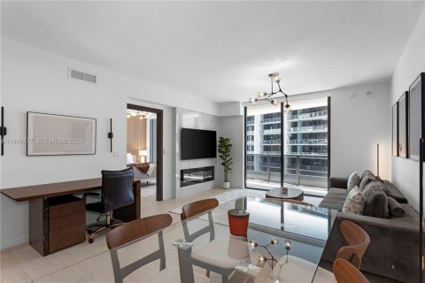 Condo in Miami, Florida, 1 bedroom № 2067073