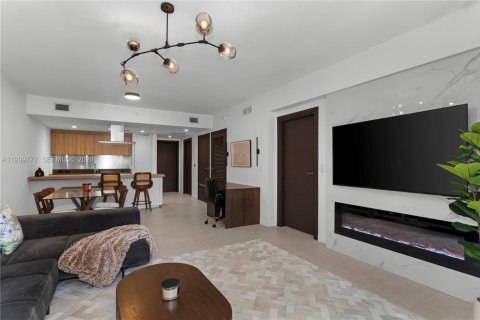 Condo in Miami, Florida, 1 bedroom № 2067073 - photo 4