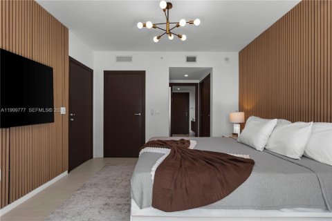 Condo in Miami, Florida, 1 bedroom № 2067073 - photo 9