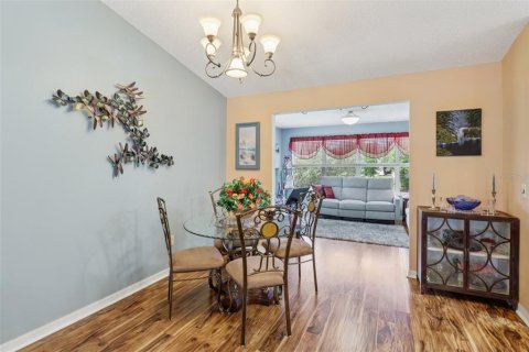 House in The Villages, Florida 3 bedrooms, 146.04 sq.m. № 1876081 - photo 6